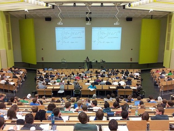 Comment choisir la meilleure école à Bordeaux ?