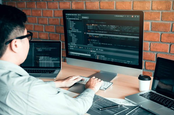 Comment choisir la meilleure agence web pour vos besoins ?